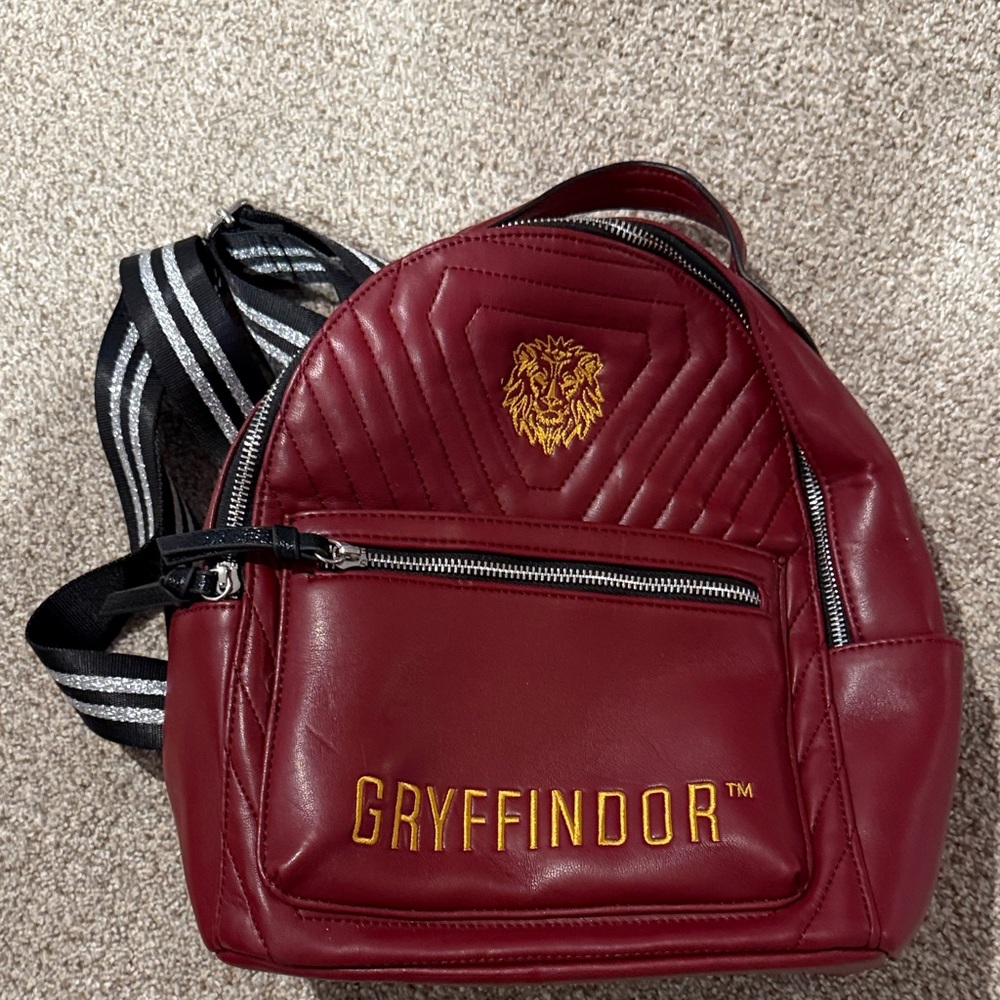Danielle Nicole Gryffindor Bag